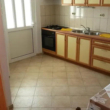 公寓 2 With A Sea View, Parking, Airconditioning - Miroslava Krleze 帕格